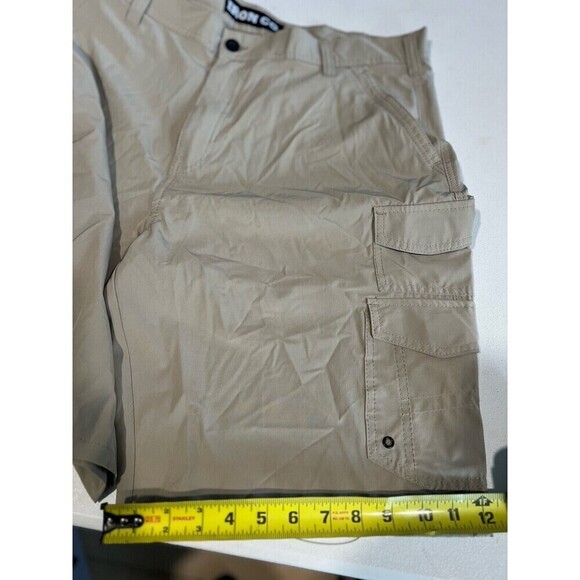 NWT Iron Co Belted Stretch Performance Hybrid Cargo Shorts Tan Size 38 - Picture 6 of 8